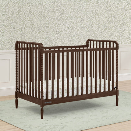 Lily 4-in-1 Convertible Crib