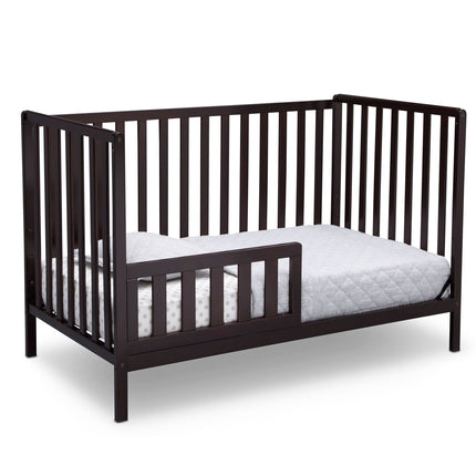 Heartland 4-in-1 Convertible Crib