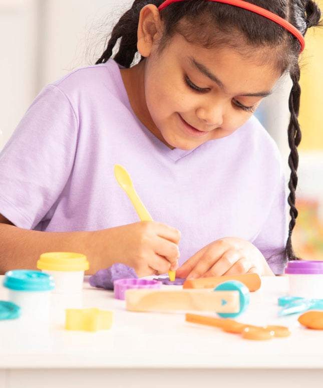 Created by Me! Cut, Sculpt & Roll Modeling Dough Kit