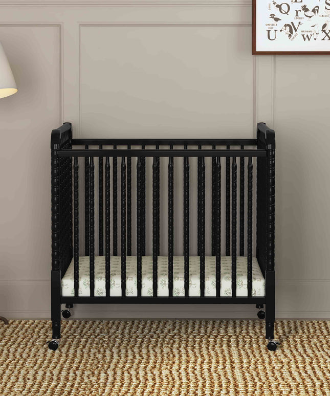 Jenny Lind 3-in-1 Convertible Mini Crib