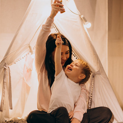 Large Foldable Kids Canvas Teepee Play Tent With Lights  ( White )